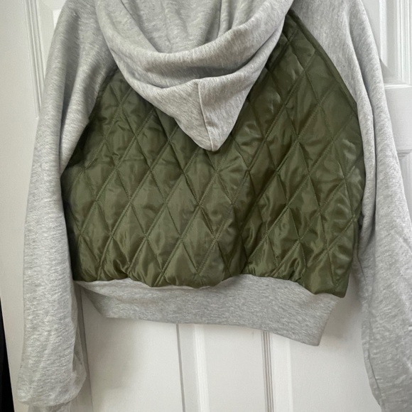 Michael Lauren Quilted Green and Gray Jacket - Picture 2 of 8